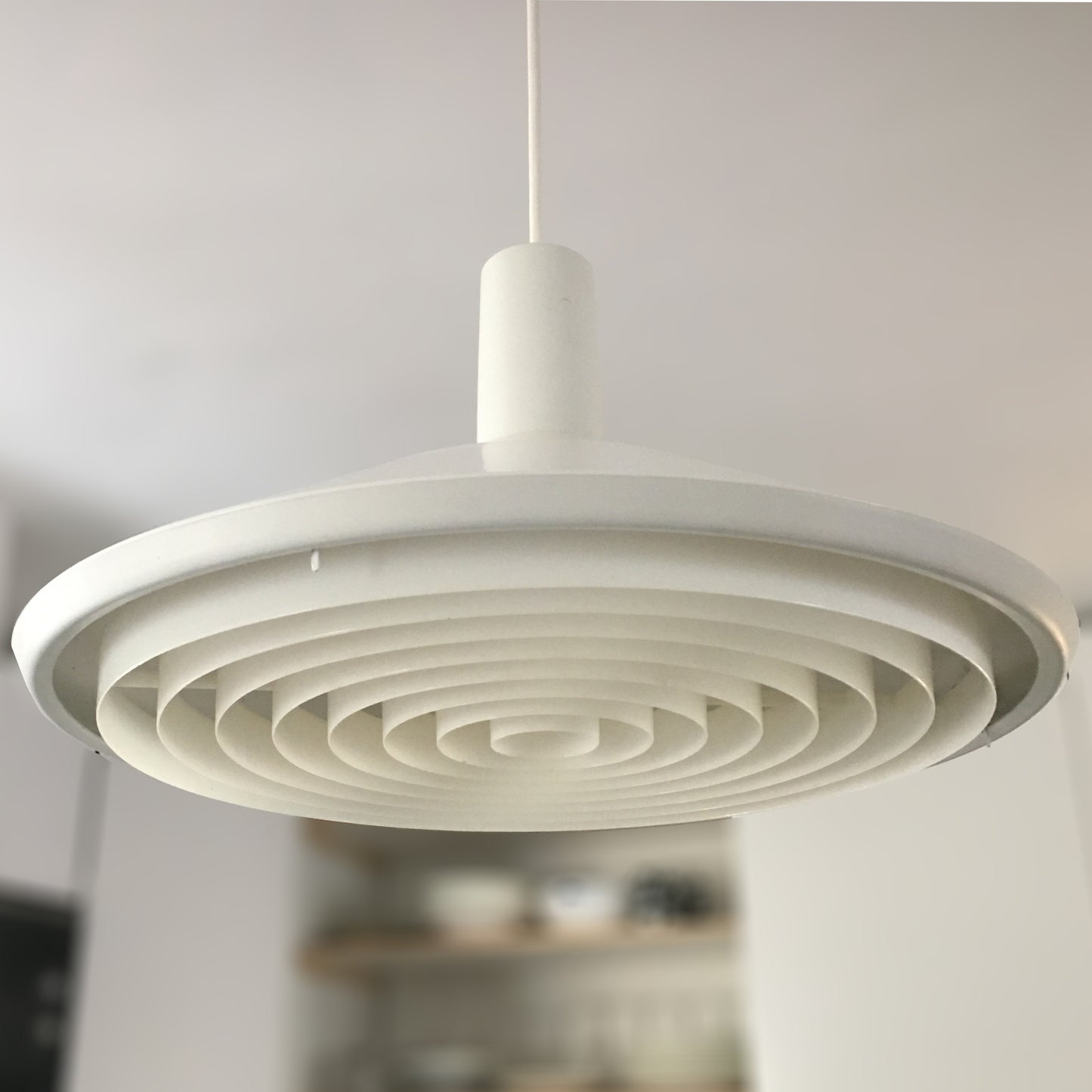 Suspension Klassependel Blanc , par Louis Poulsen, Danemark 1965