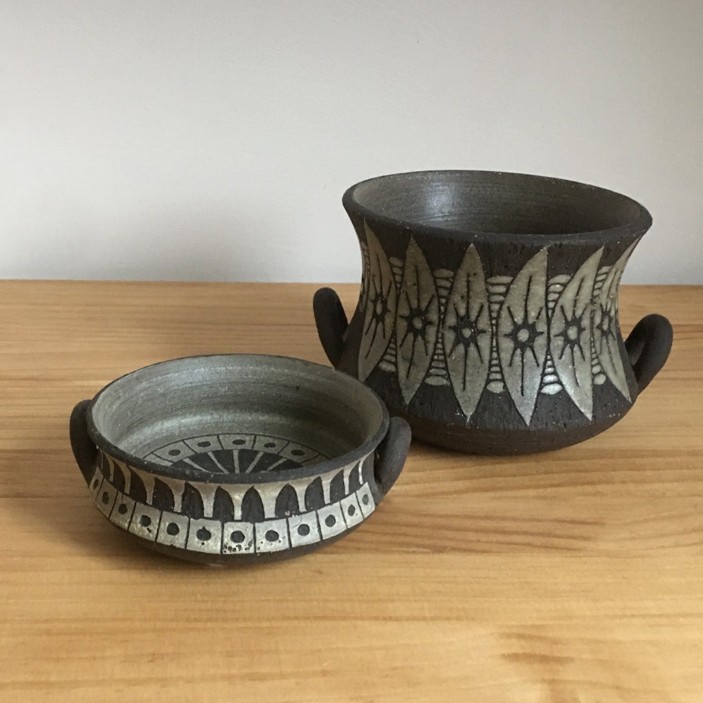Ulla Winblad , Plat Miniature en grès émaillé, "Alingsås Keramik" circa 60