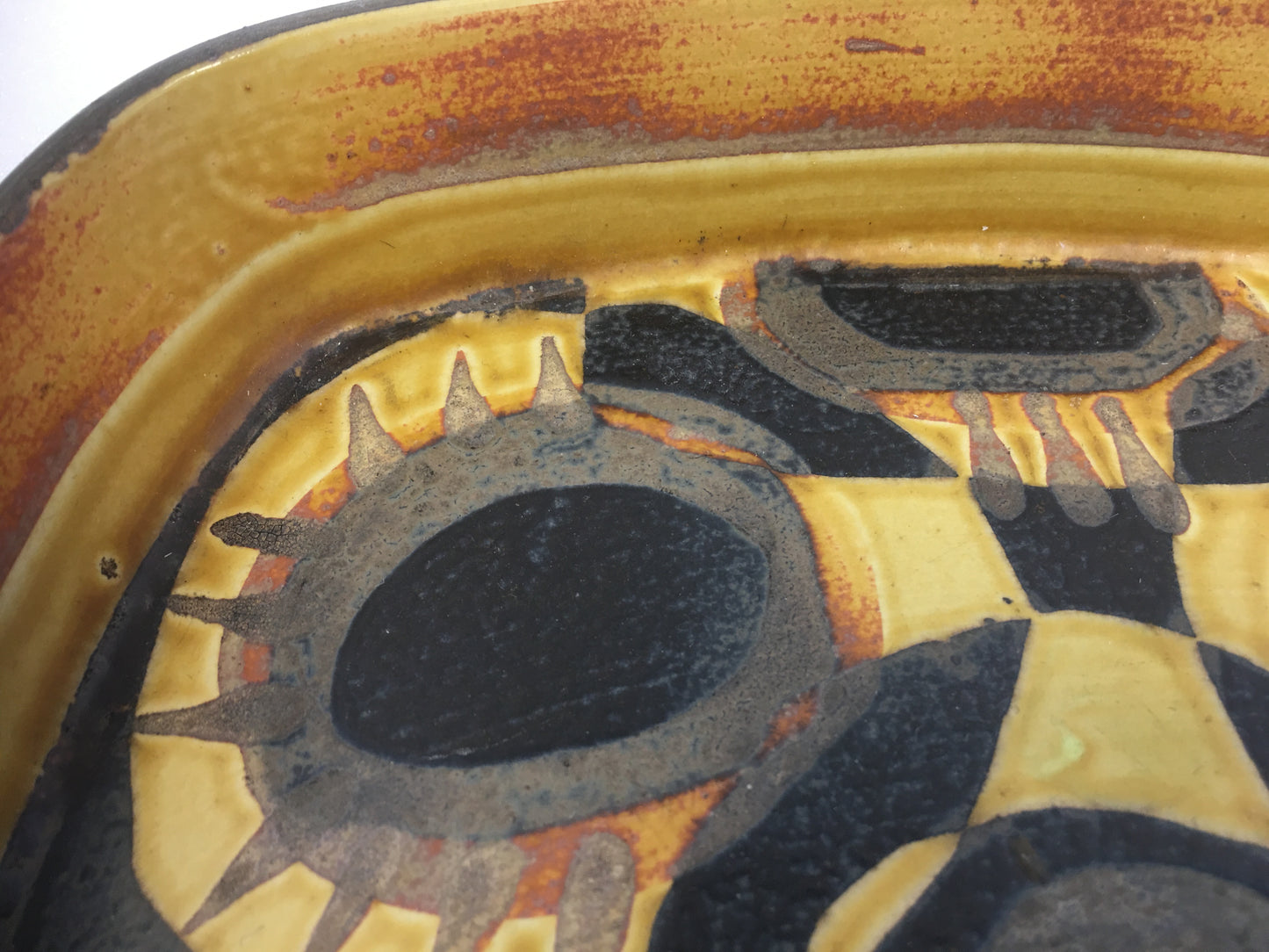 Plat en faïence, série Baca de Johanne Gerber pour Royal Copenhagen