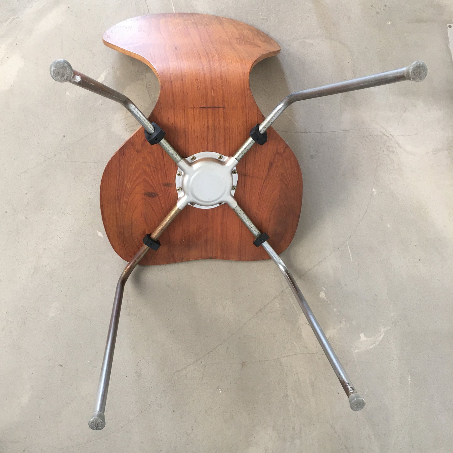 Chaise en bois de teck courbé , danois 60's