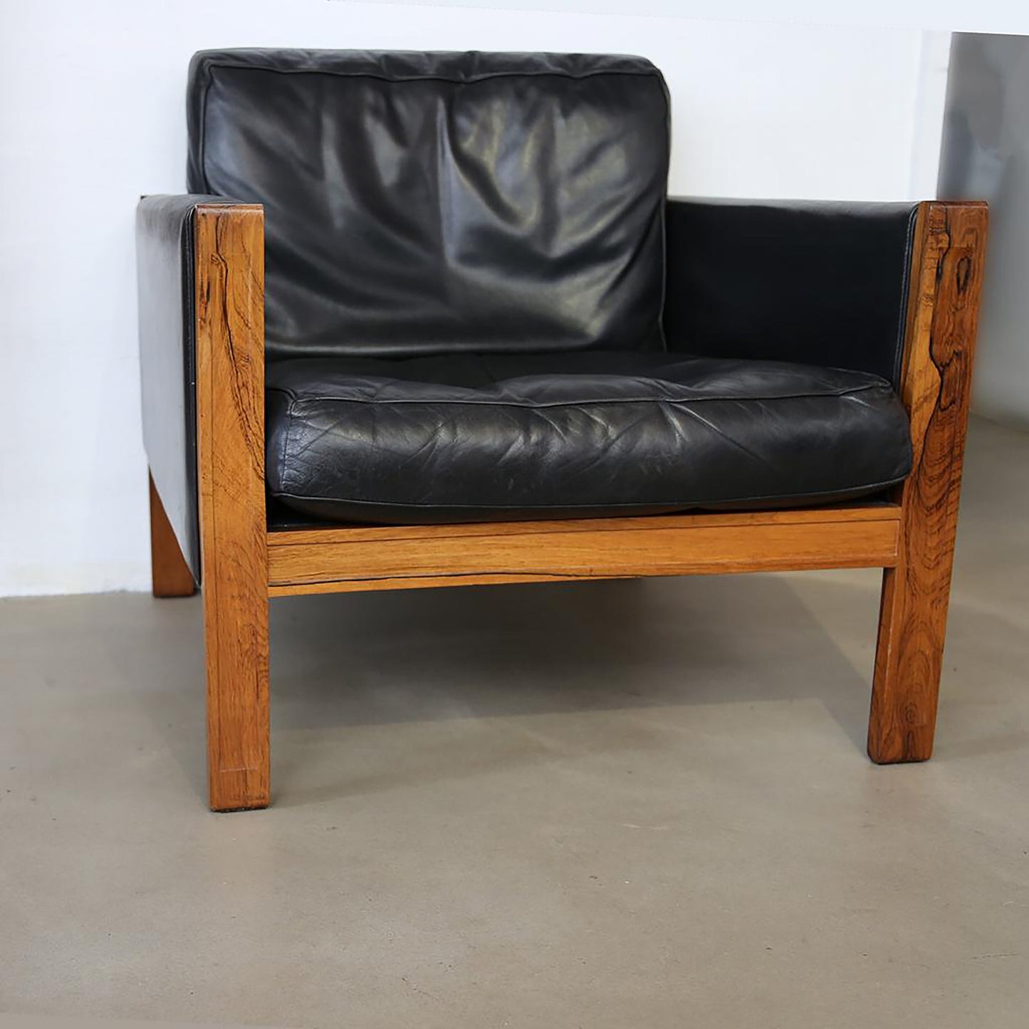 Paire de fauteuils Cuir et Palissandre 60's