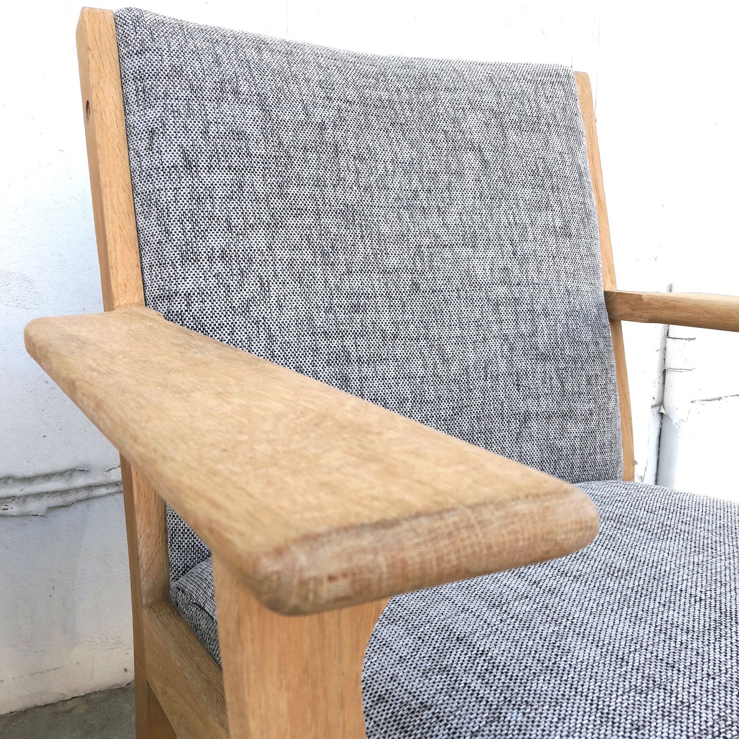 Paire de fauteuils H.J.Wegner
