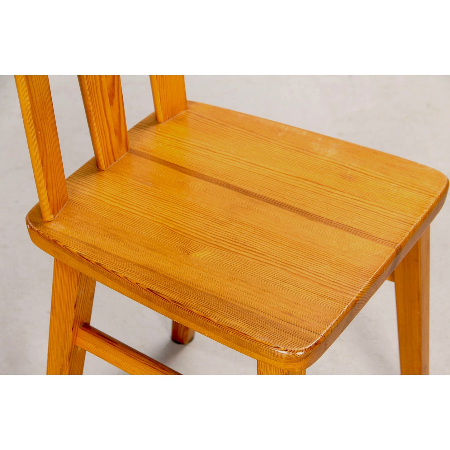 Chaises en bois de Pin, Suède circa 60