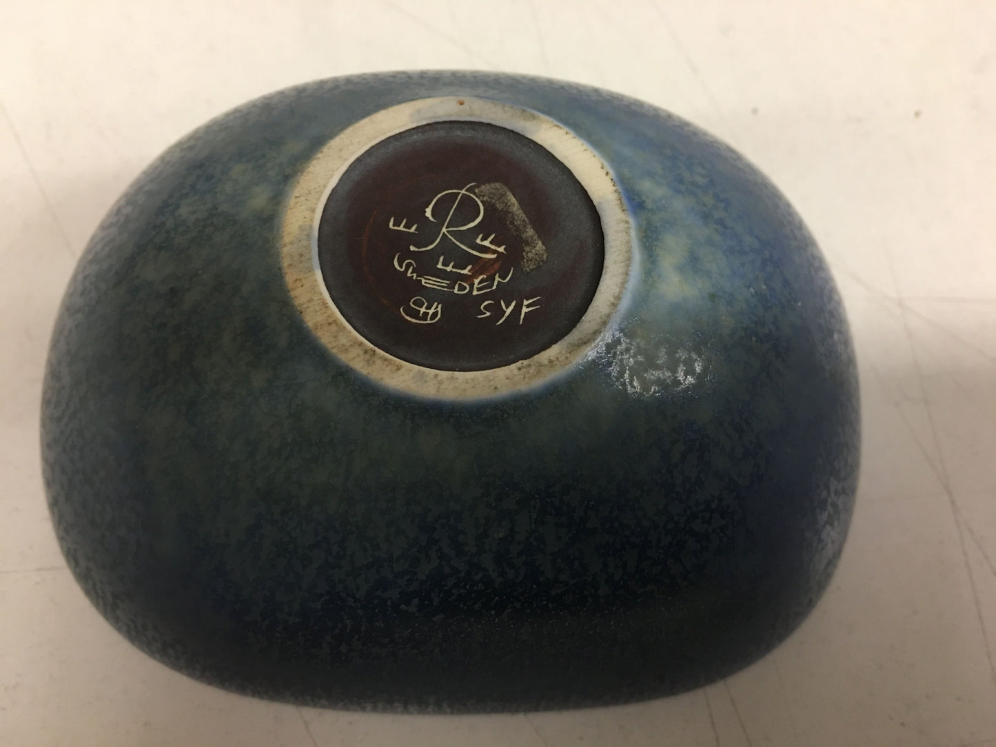 Gunnar Nylund etCarl Harry Stålhane Bol bleu en grès émaillée années 50 Suede