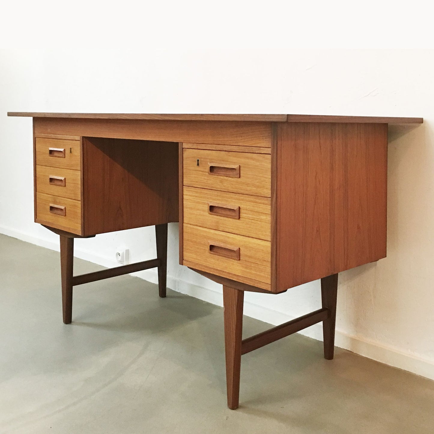 Buro en teck, Danemark circa 60