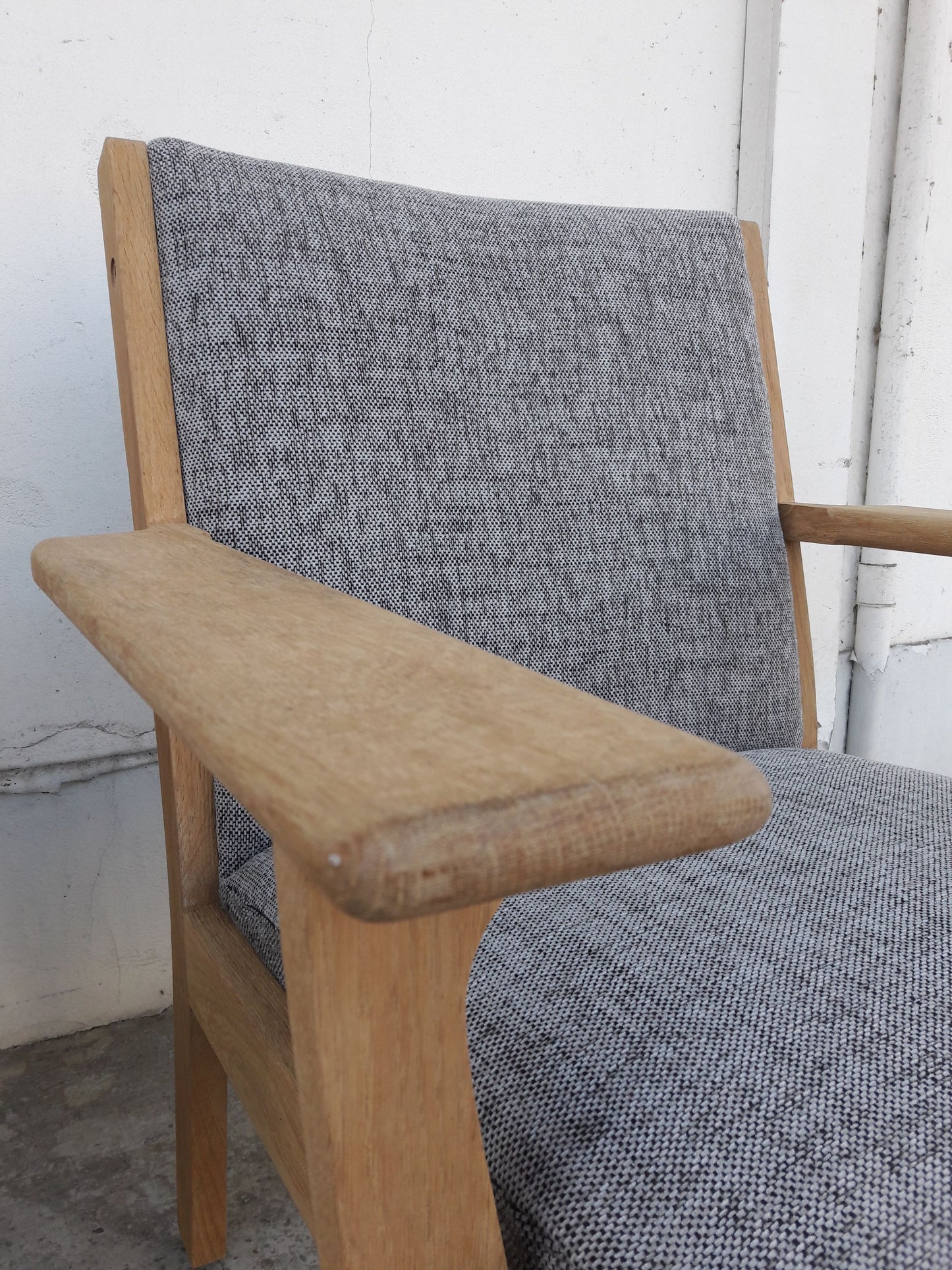Paire de fauteuils H.J.Wegner